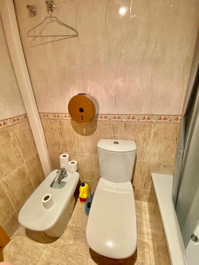 Roni Rooms سالو المظهر الخارجي الصورة