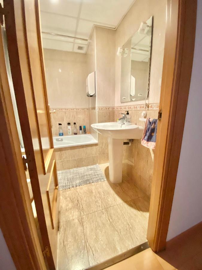 Roni Rooms سالو المظهر الخارجي الصورة